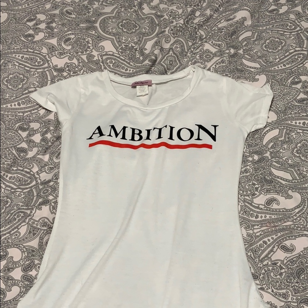White tee shirt